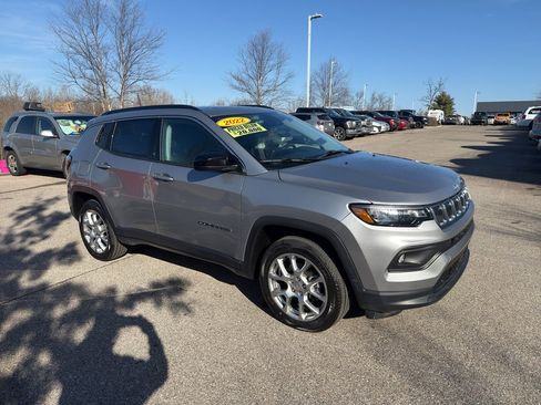 Used 2022 Jeep Compass Latitude w/ Sun and Sound Group image 6