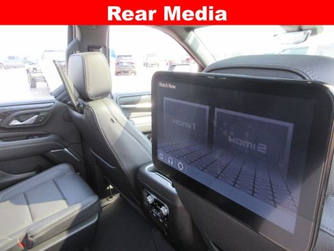 Certified 2023 GMC Yukon Denali w/ Denali Reserve Package AWD/4WD image 17