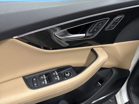 Used 2022 Audi Q7 3.0T Prestige w/ Prestige Package image 31