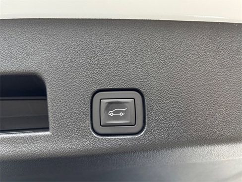 New 2026 Chevrolet Traverse RS image 47