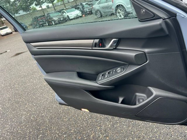 Used 2022 Honda Accord Sport image 15
