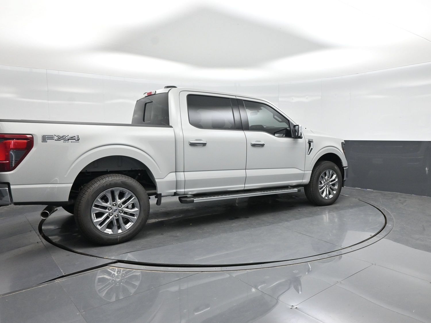 Used 2026 Ford F150 XLT w/ Equipment Group 302A MID AWD/4WD image 10