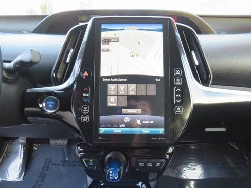 Used 2019 Toyota Prius Prime Premium image 23