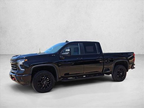 Certified 2025 Chevrolet Silverado 2500 LT w/ Trail Boss Package AWD/4WD image 3