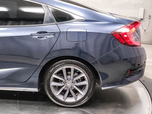 Used 2019 Honda Civic EX image 8