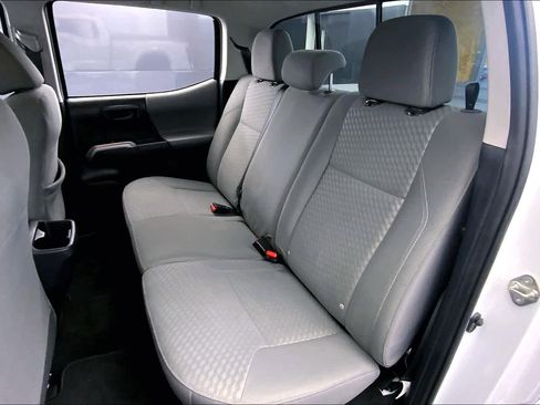 Used 2020 Toyota Tacoma SR5 image 18