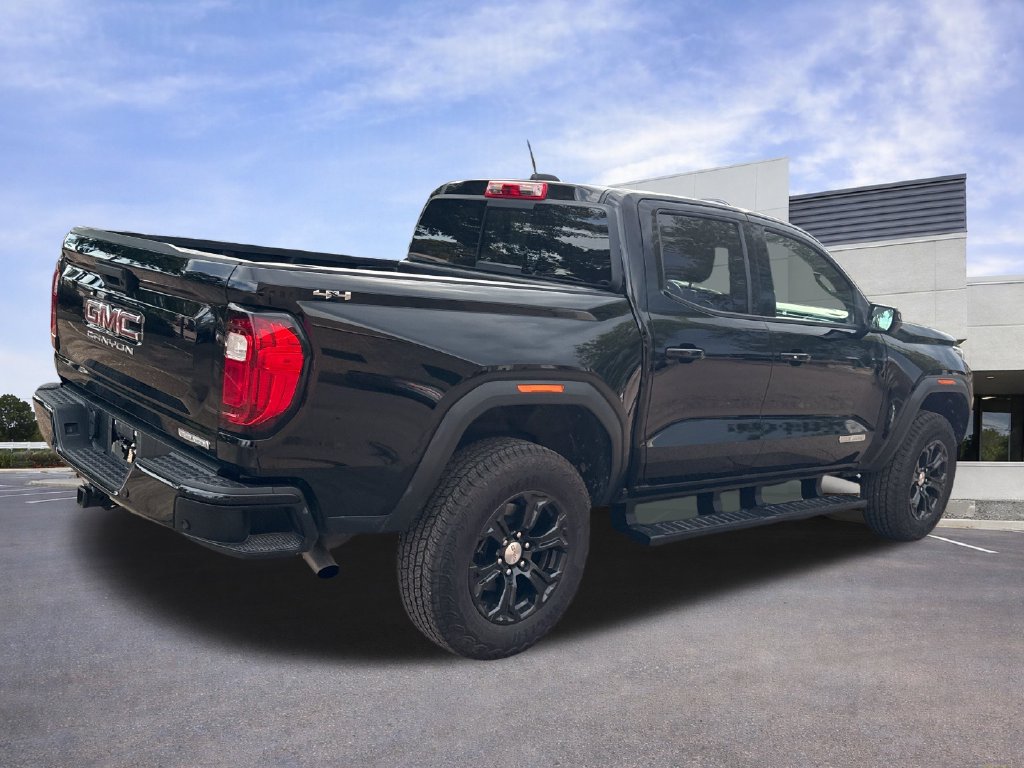 Used 2024 GMC Canyon Elevation w/ Convenience Package AWD/4WD image 8