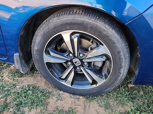 Used 2015 Honda Civic EX image 7