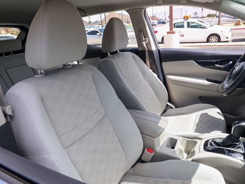 Used 2019 Nissan Rogue Sport SV FWD image 21