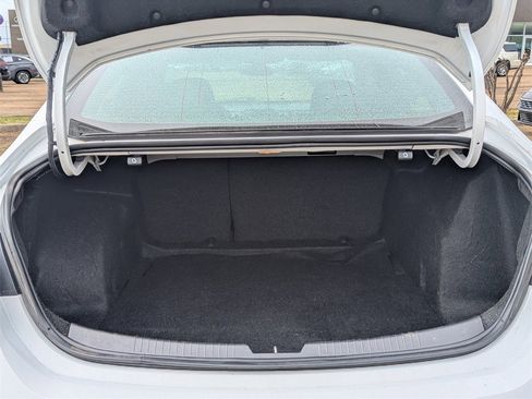 Used 2020 Chevrolet Malibu LT image 26