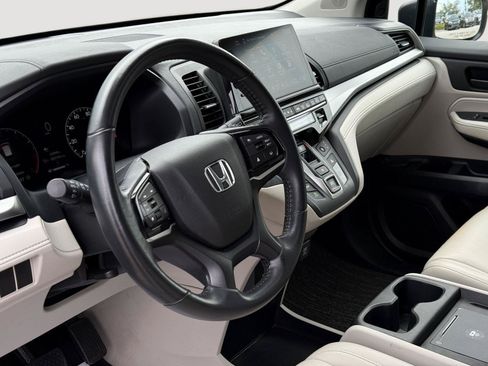 Certified 2025 Honda Odyssey EX-L image 12