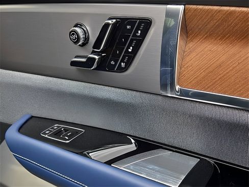 New 2026 Cadillac Vistiq Premium Luxury w/ LPO, Floor Liner Package image 14