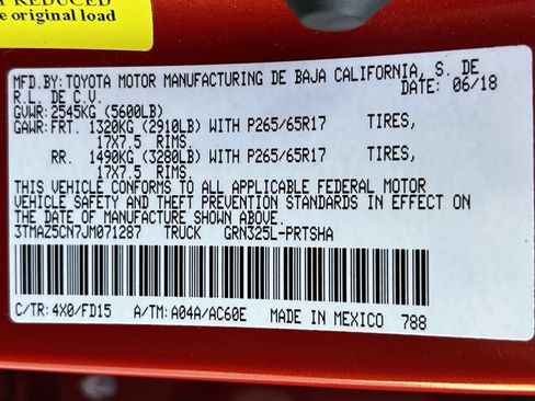 Used 2018 Toyota Tacoma TRD Sport w/ Technology Package RWD image 30