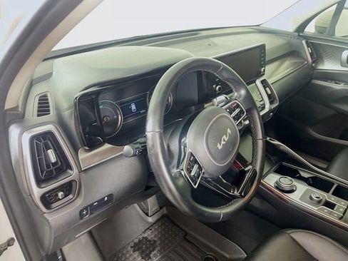 Used 2022 Kia Sorento S FWD image 10