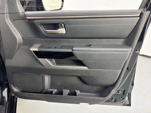 Used 2022 Toyota Tundra Limited image 46