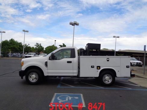 Used 2017 Ford F250 XL RWD image 2