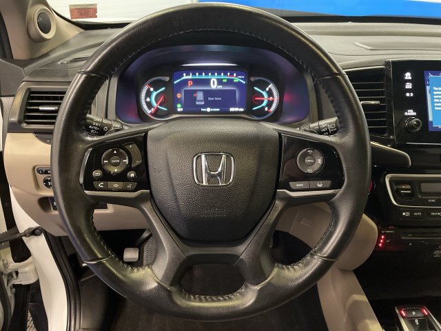 Used 2020 Honda Pilot Touring image 14