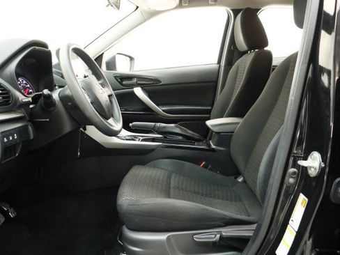 Used 2023 Mitsubishi Eclipse Cross LE AWD/4WD image 7