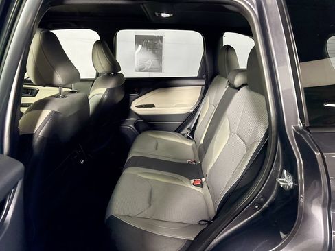 Certified 2025 Subaru Forester Premium AWD/4WD image 21
