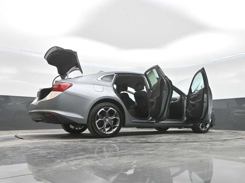 Used 2023 Chevrolet Malibu LT image 47