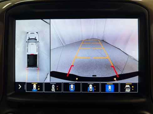 Used 2023 Chevrolet Silverado 2500 High Country w/ Z71 Off-Road Package image 26