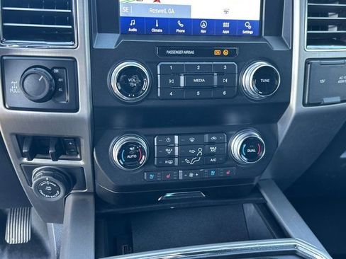 Used 2021 Ford F350 Platinum image 35