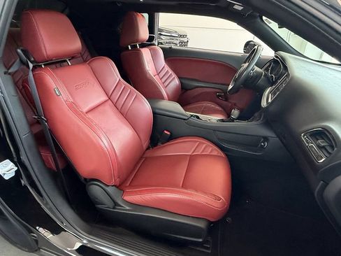 Used 2019 Dodge Challenger SRT Hellcat Redeye RWD image 17