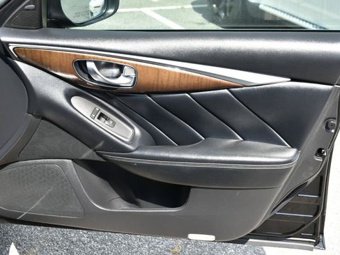Used 2019 INFINITI Q50 Luxe w/ Essential Package (3.0T Luxe) RWD image 38