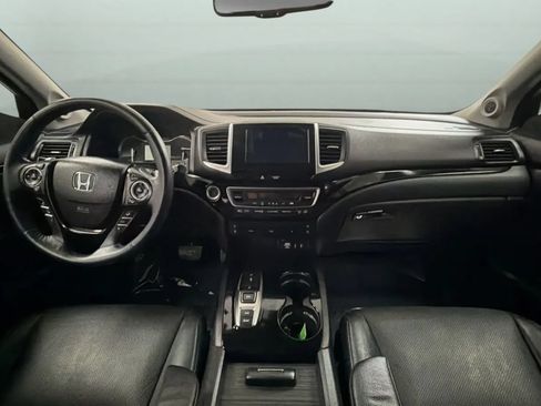Used 2017 Honda Pilot Elite image 9