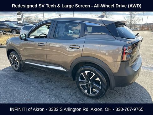 Used 2025 Nissan Kicks SV AWD/4WD image 8