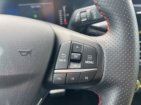 Used 2024 Ford Escape ST-Line image 16