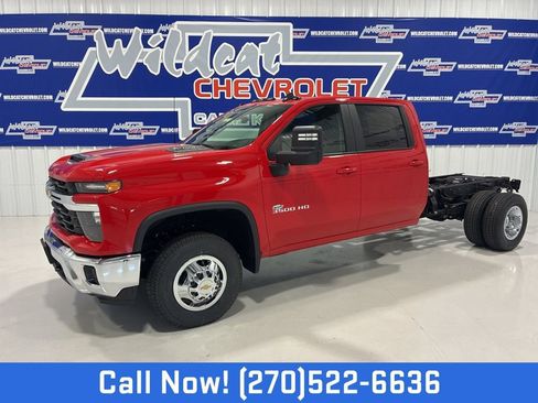 New 2026 Chevrolet Silverado 3500 LT w/ Convenience Package AWD/4WD image 1