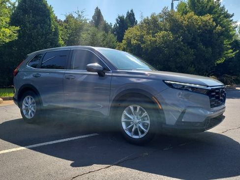 Used 2025 Honda CR-V EX-L image 3