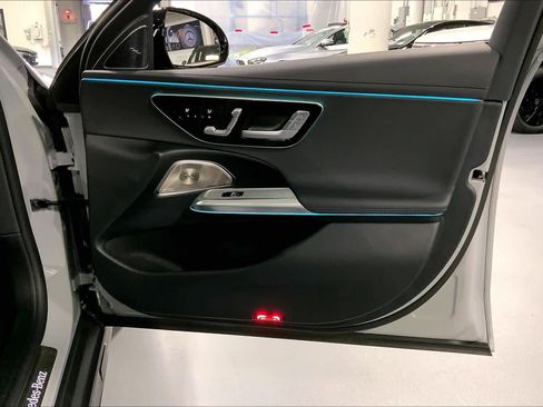 Used 2025 Mercedes-Benz E 450 4MATIC All-Terrain Wagon image 23