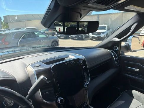 Used 2019 RAM 2500 Laramie AWD/4WD image 7