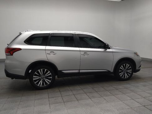 Used 2020 Mitsubishi Outlander ES FWD image 10