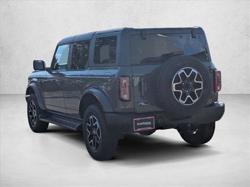 New 2025 Ford Bronco Outer Banks image 8