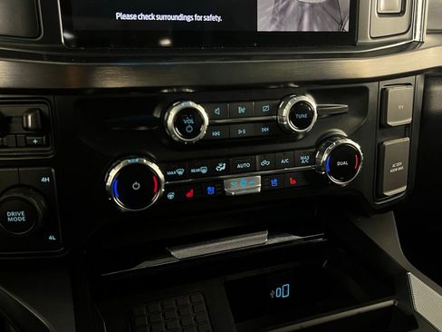 Used 2024 Ford F250 Lariat image 18