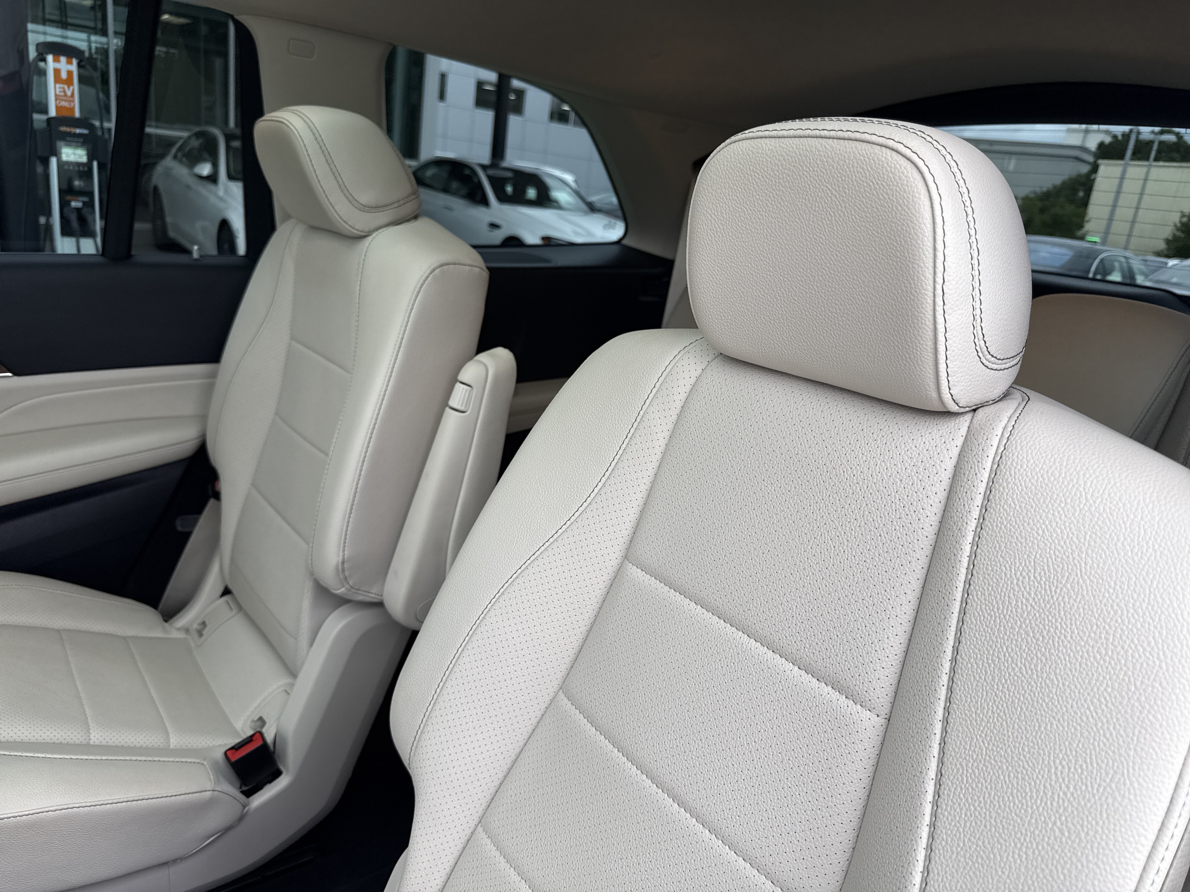 Certified 2022 Mercedes-Benz GLS 450 4MATIC image 27