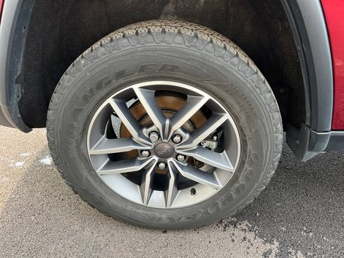Used 2022 Jeep Grand Cherokee Limited AWD/4WD image 31