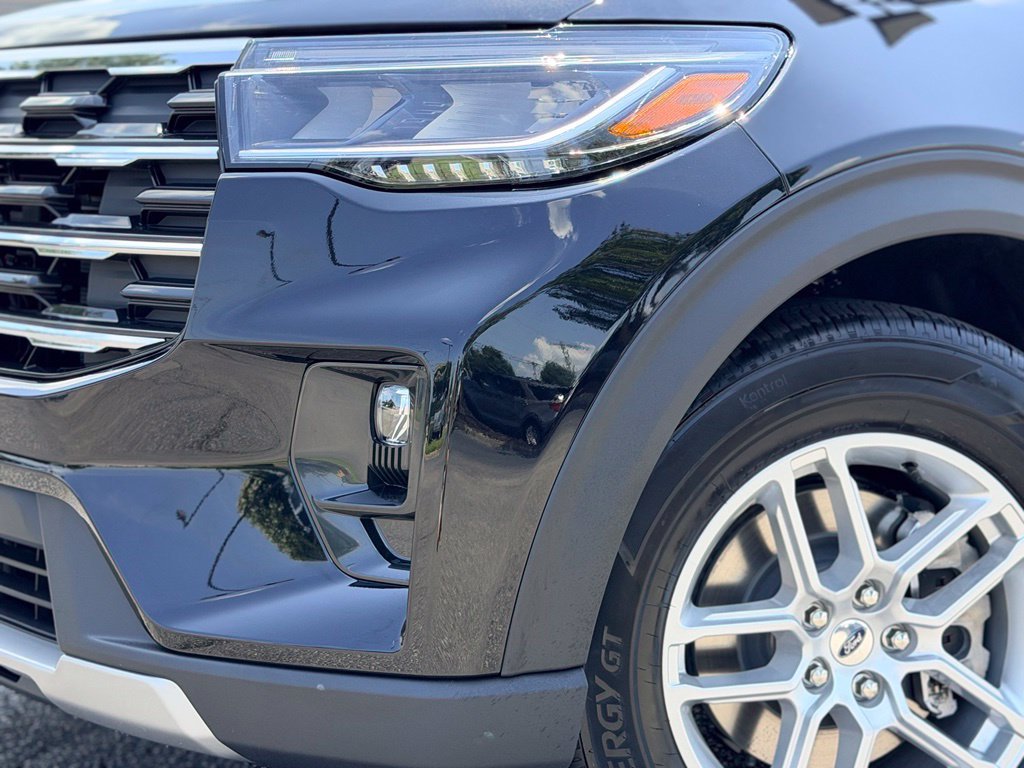 New 2026 Ford Explorer Active w/ Active Comfort Package RWD image 3