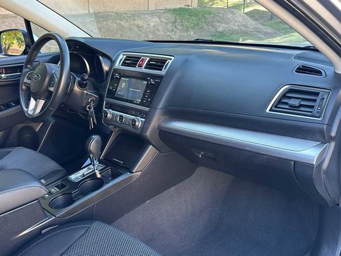 Used 2015 Subaru Outback 2.5i Premium image 12