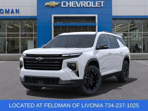 New 2025 Chevrolet Traverse LT w/ Midnight/Sport Edition image 6