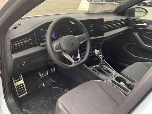 New 2026 Volkswagen Jetta Sport FWD image 9