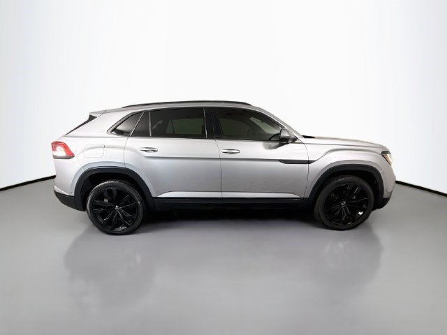 Used 2020 Volkswagen Atlas Cross Sport SEL Premium AWD/4WD image 11