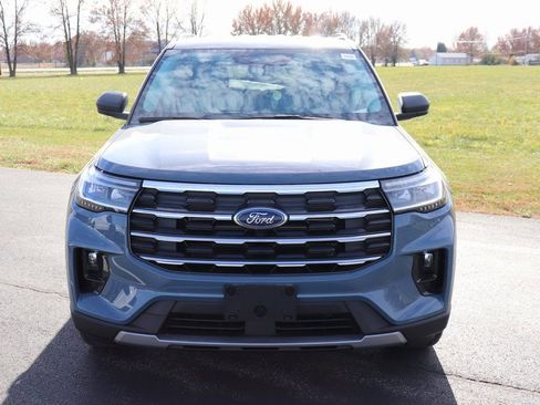 New 2026 Ford Explorer Active w/ Active Comfort Package AWD/4WD image 2