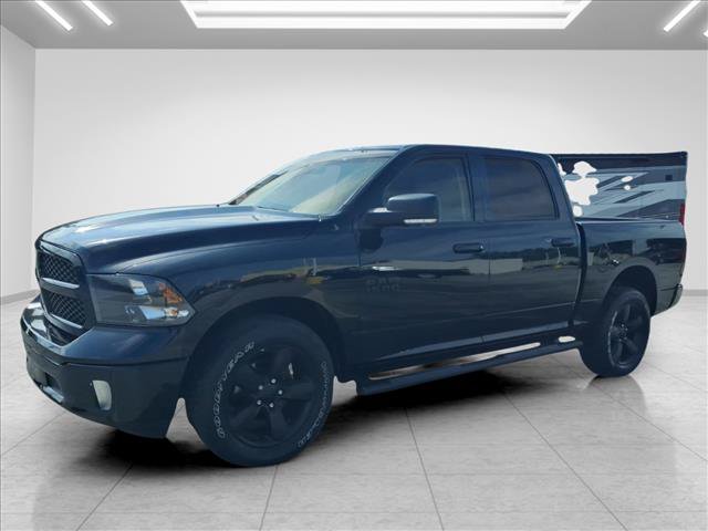 Used 2022 RAM 1500 Classic SLT w/ Electronics Convenience Group AWD/4WD image 5