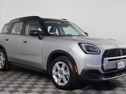 Used 2025 MINI Cooper Countryman S AWD/4WD image 3