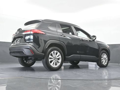Used 2022 Toyota Corolla Cross LE w/ Moonroof Package FWD image 54