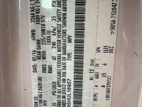 Used 2017 Lincoln MKC Select w/ Select Plus Package image 32